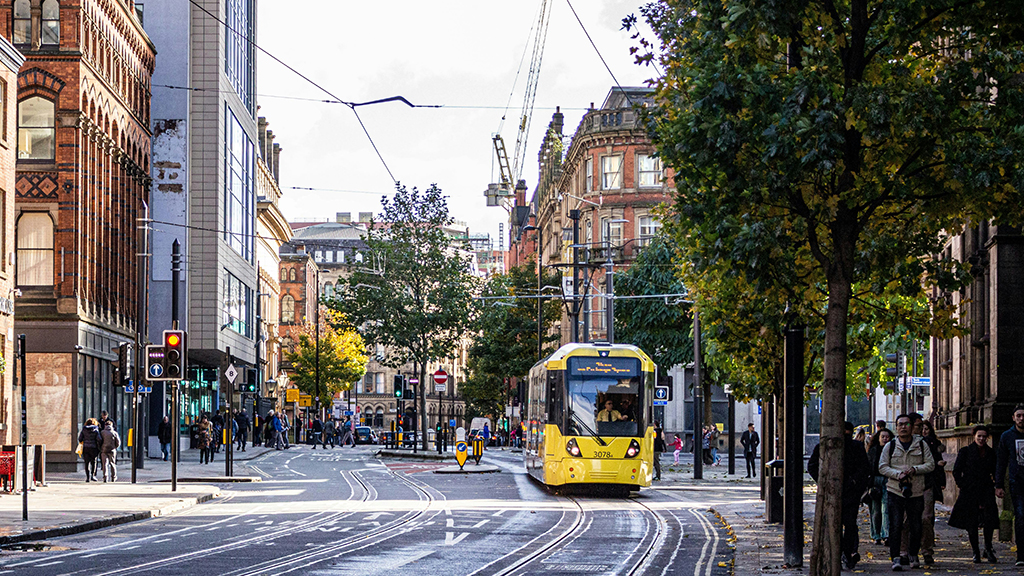 picture of tram in manchester 